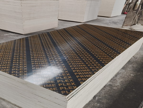 1220*2440*12/15/18mm WBP Glue Marine Plywood Film Faced Plywood for Construction 