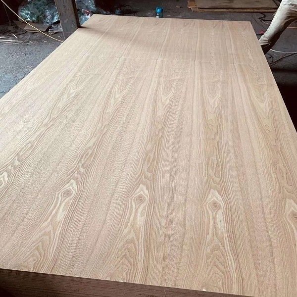 Furniture grade 1220X2440X3-25mm ashtree veneer plywood 